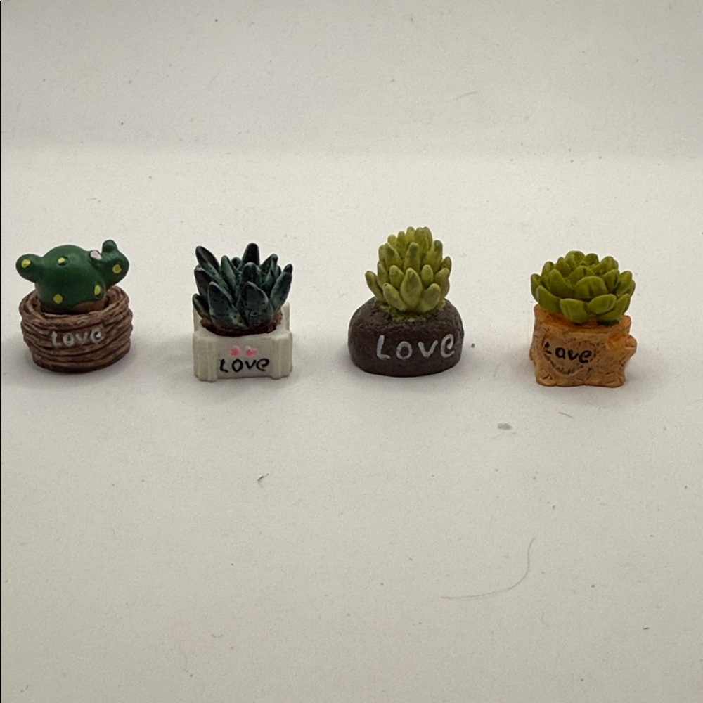 Miniature Succulent Planter Set - Green Accents